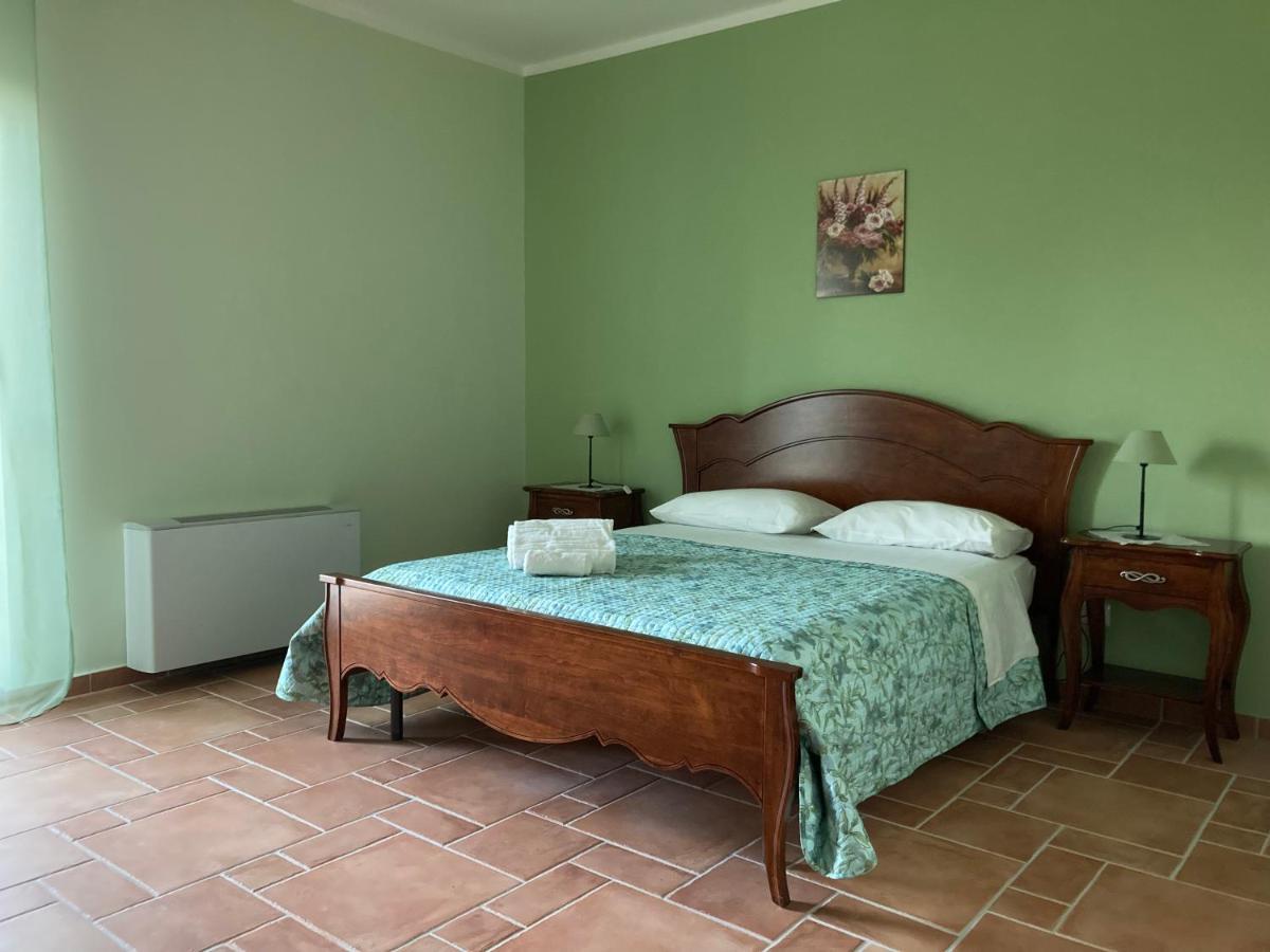 Agriturismo Tenuta Della Madama Venticano 外观 照片