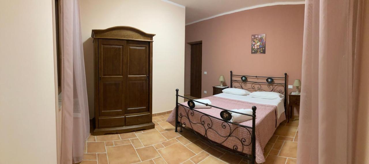 Agriturismo Tenuta Della Madama Venticano 外观 照片